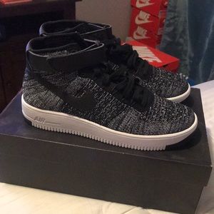 Nike Air Force Flyknit